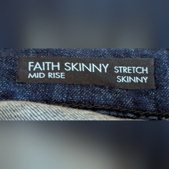 Jeans for Women - Picture 5 of 5